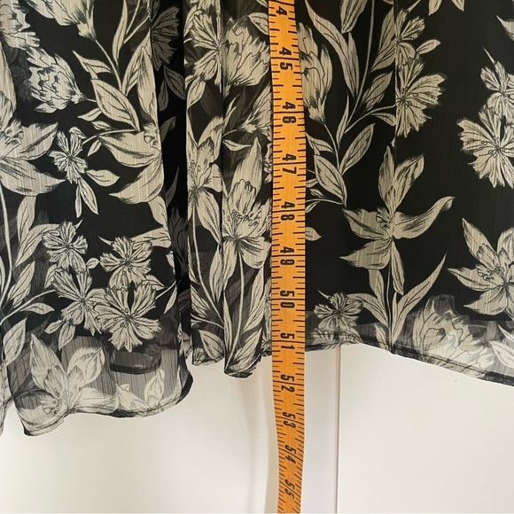 Lauren Ralph Lauren, floral peasant dress, elastic waist, sheer sleeve size 12 - Picture 9 of 14